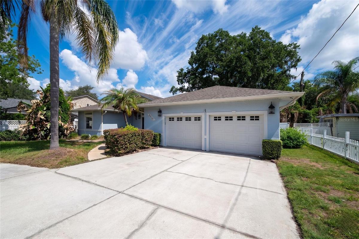 Charming College Park exterior with generous lot.