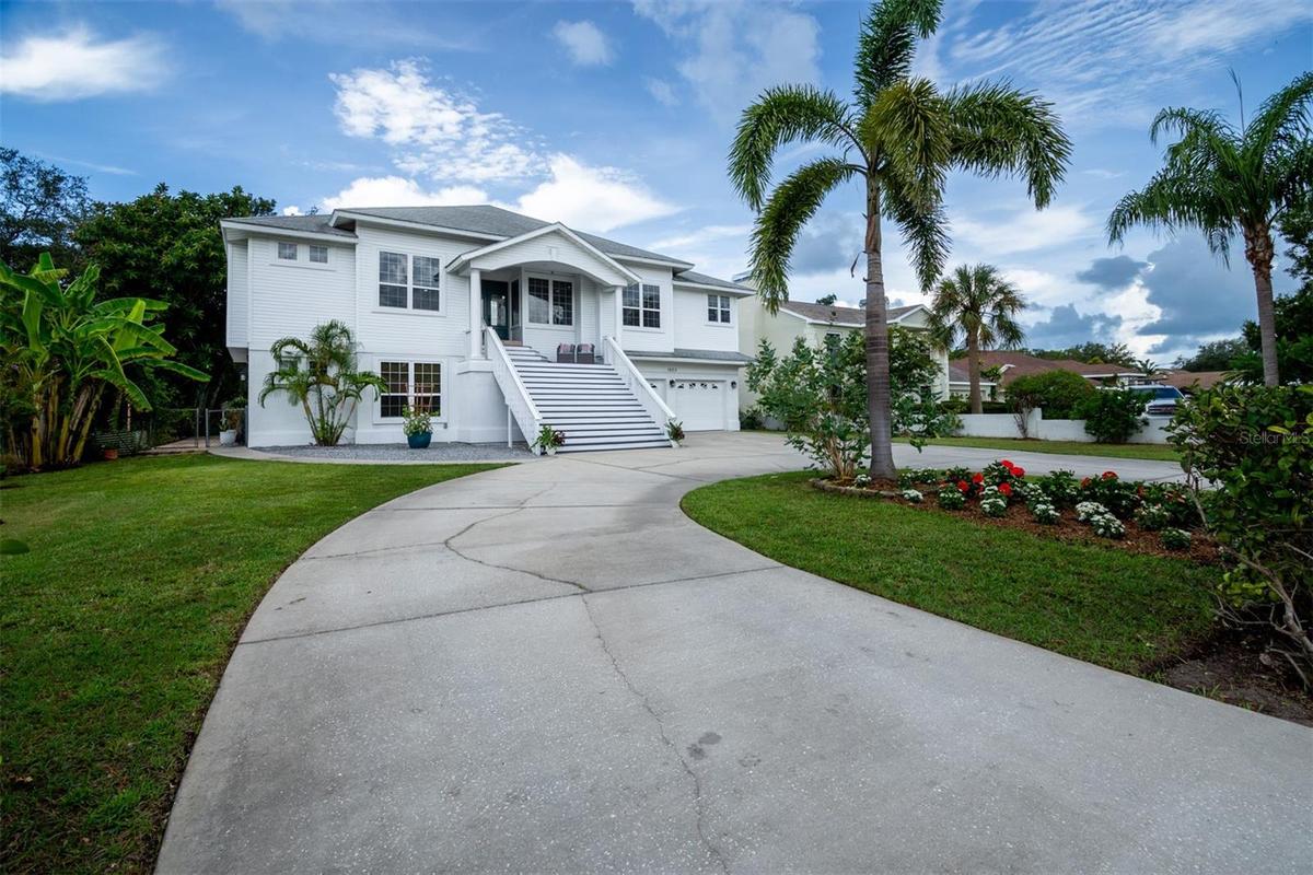 Welcome to your Luxury Dream Home!