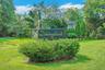 The Downingwood complex is situated in the heart of Irvington. It offers easy access to both trains and shops, parks, and schools. It's a great place 