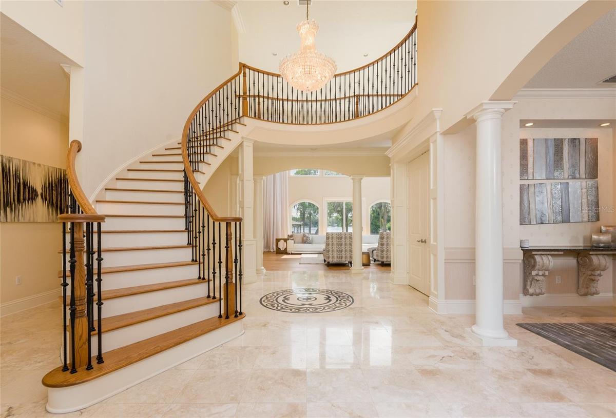 grand 2-story entry foyer