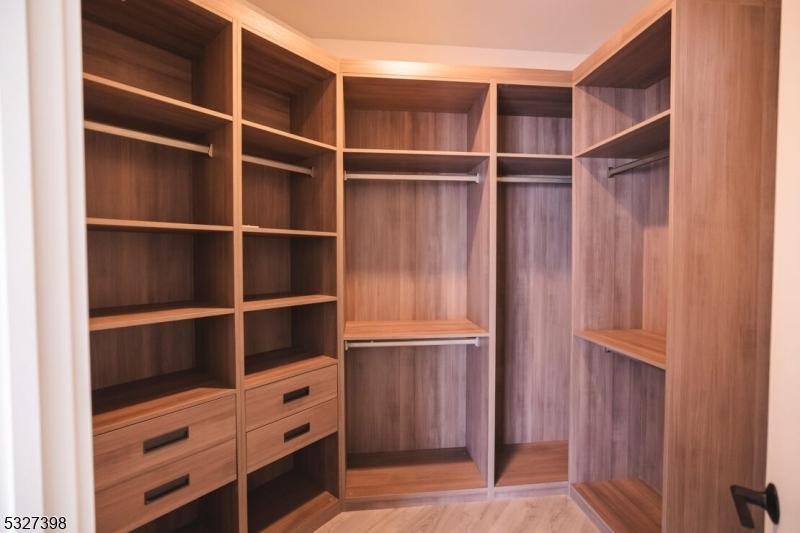 Custom Closets