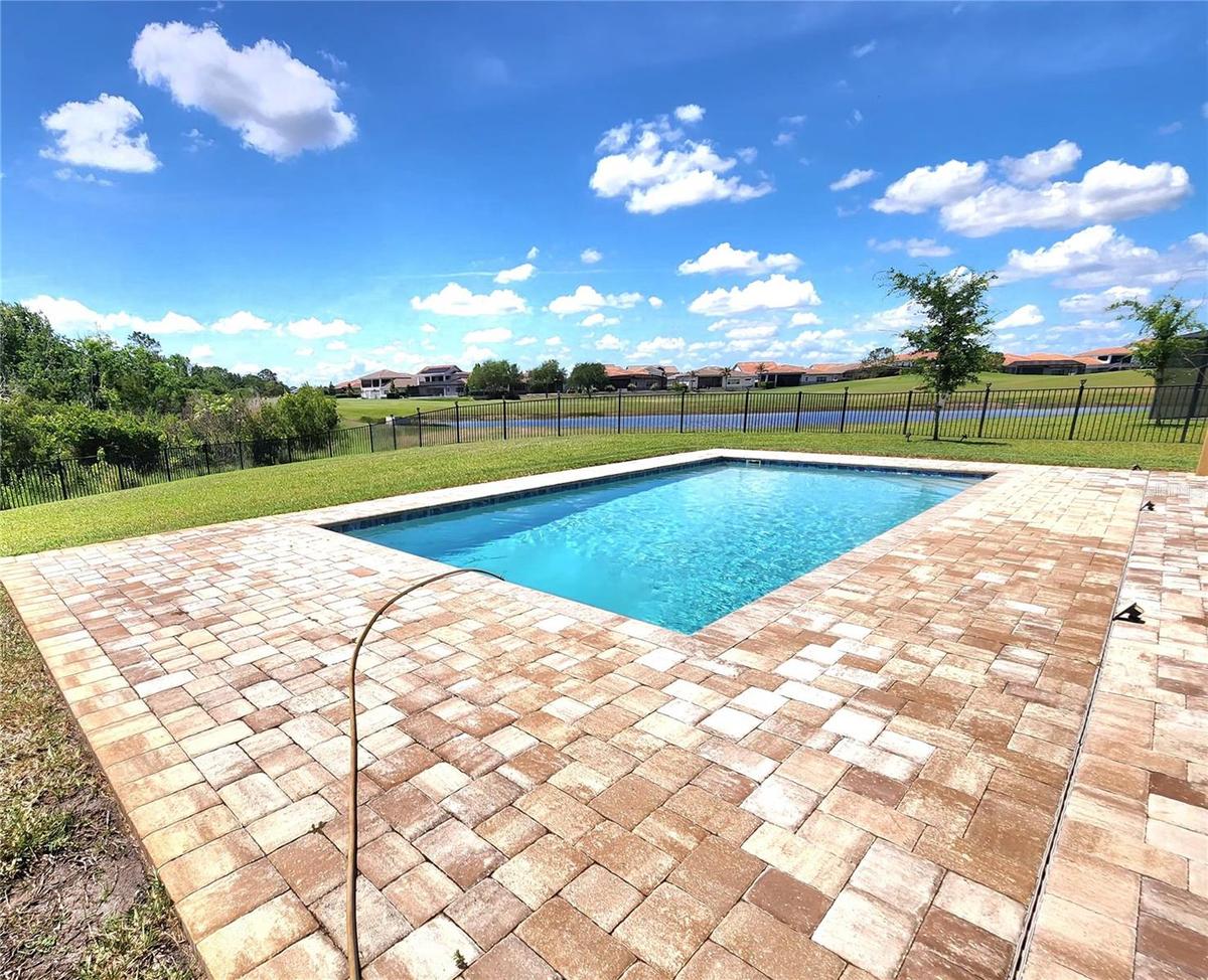 Spectacular Pool View