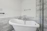 BATHTUB BEDROOM 4