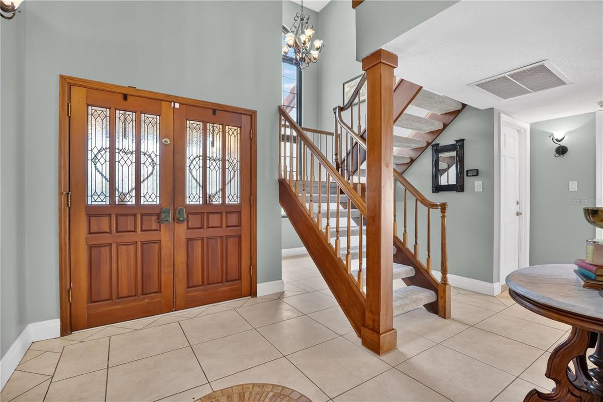 Open and engaging from the moment you step through the front door!