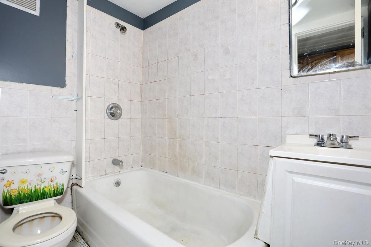 Unit 2 - Bathroom