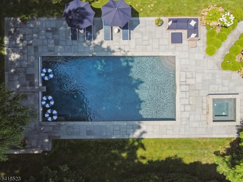 Heated Saltwater Pool