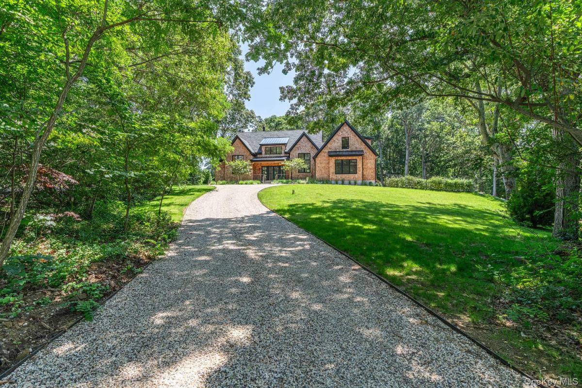 169 N Ferry Road, Shelter Island