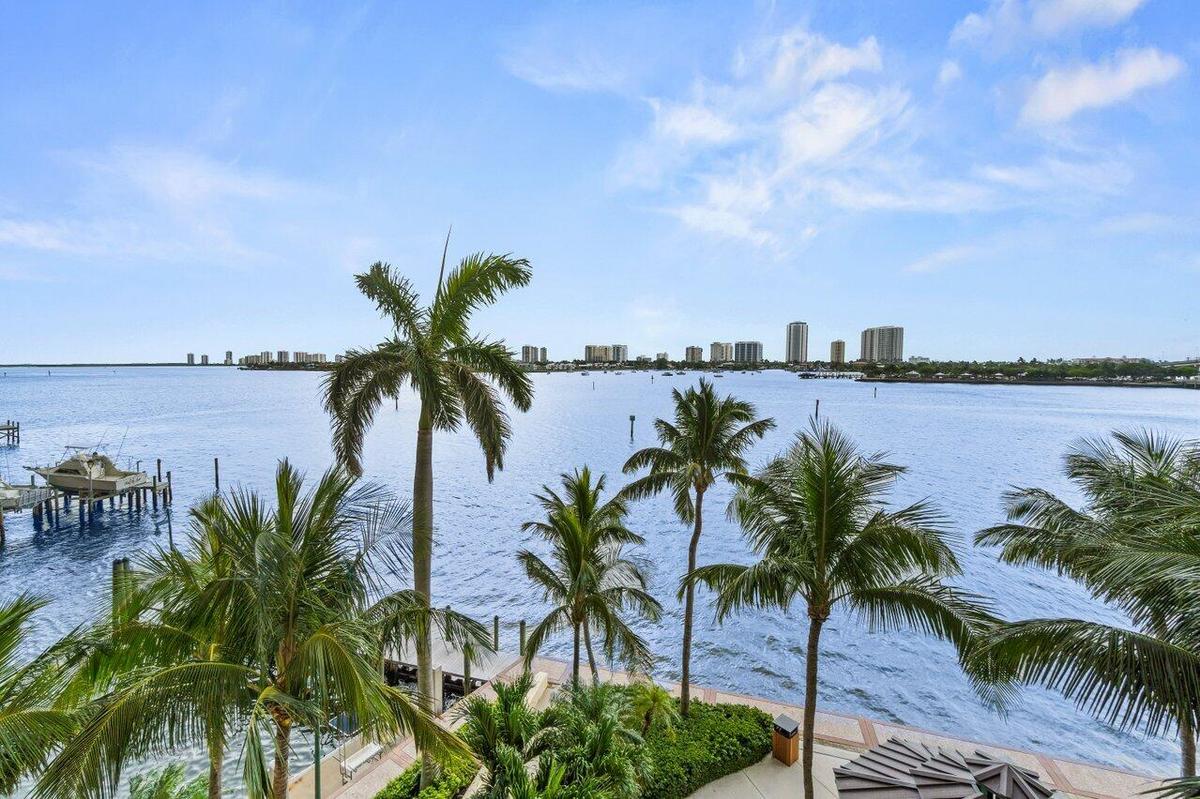 Direct Intracoastal View