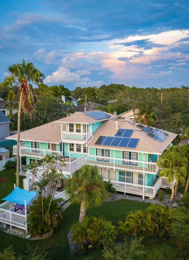 Exquisite property with abundant room to s-p-r-e-a-d-o-u-t!
