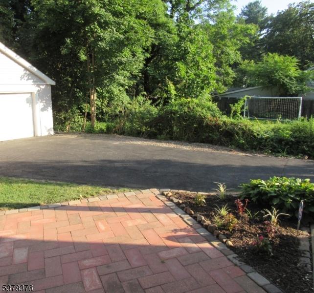 Driveway & 2 Car Garage