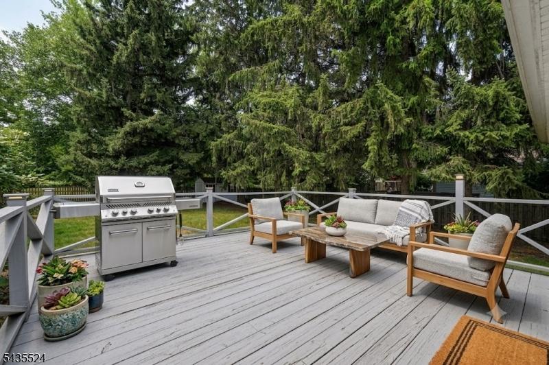 Virtually Staged Deck
