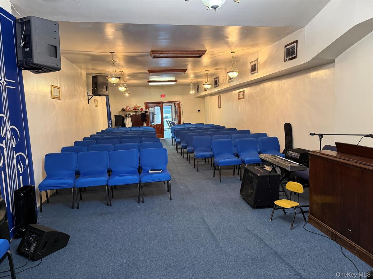 Misc room featuring carpet flooring