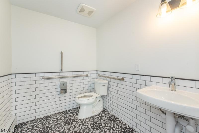 Bathroom - unit 1