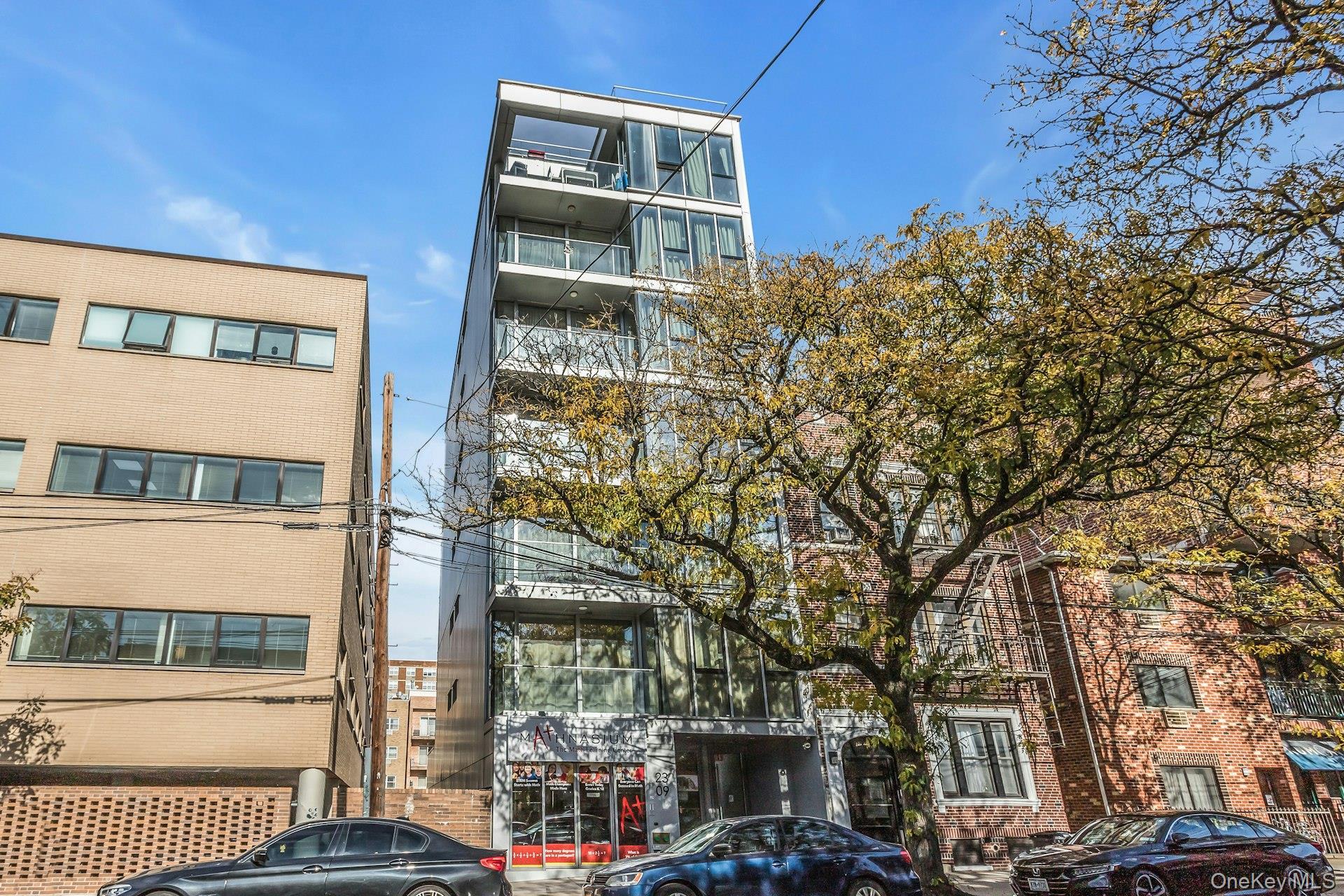 View of apartment building / complex