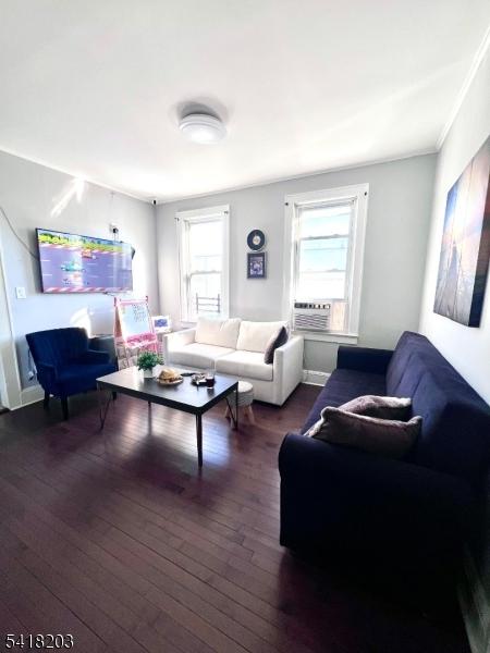1Fl-Living room