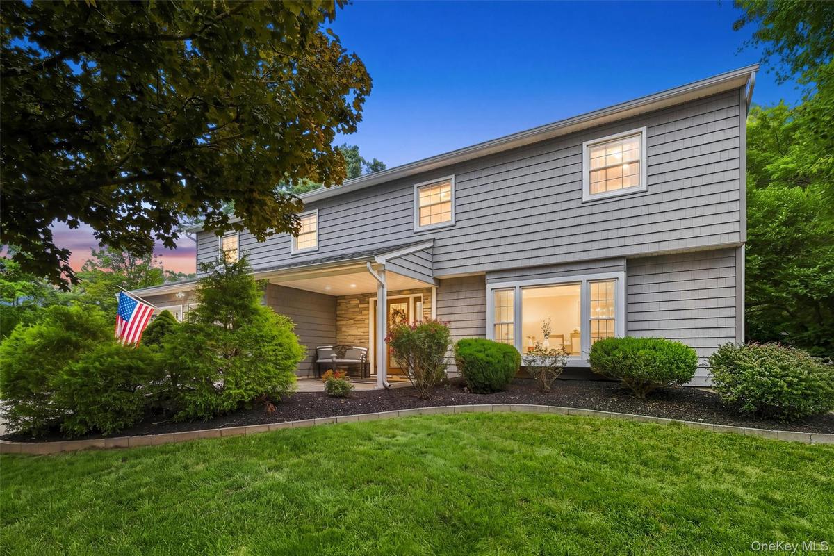 The very best location in Cornwall with walking distance to Main St and Laurel Crest Park.