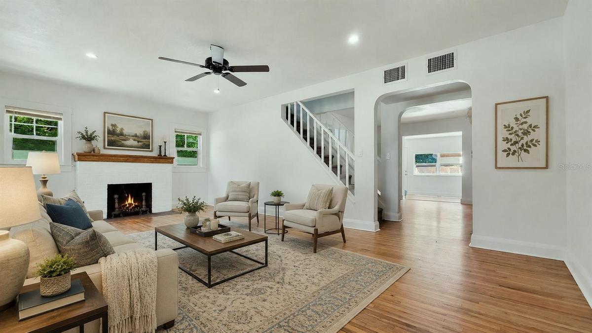 Livingroom Virtual Staged