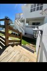Terraza y escaleras de madera / Wooden deck & stairs