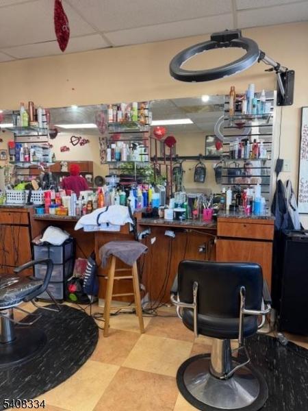 Salon