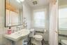 2nd floor hall full bath