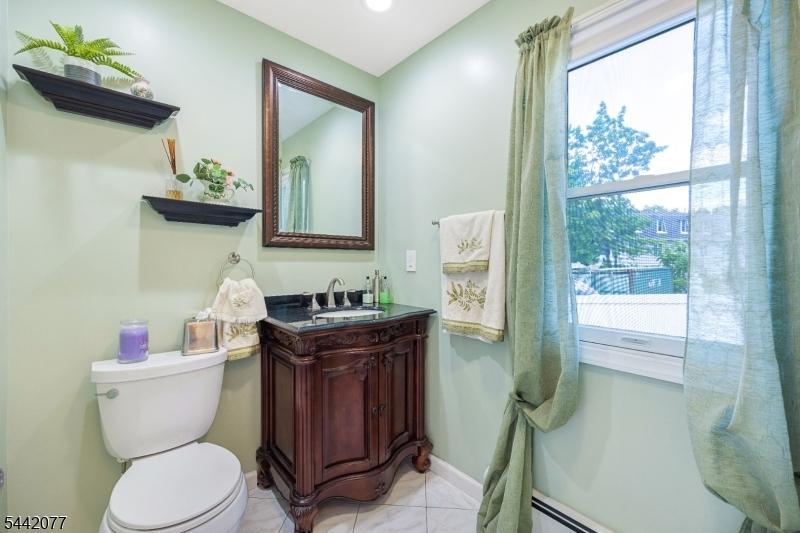 1st Floor Bathroom