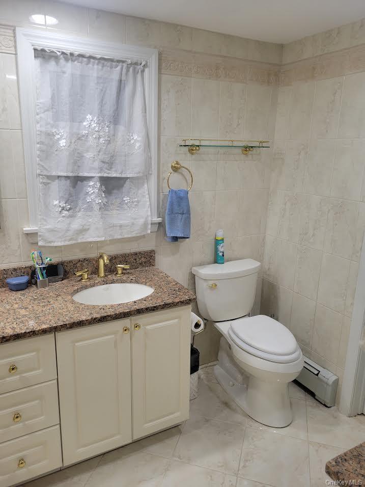 PART OF MAIN BATHROOM