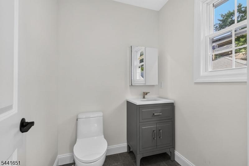 1/2 bath 1st fl
