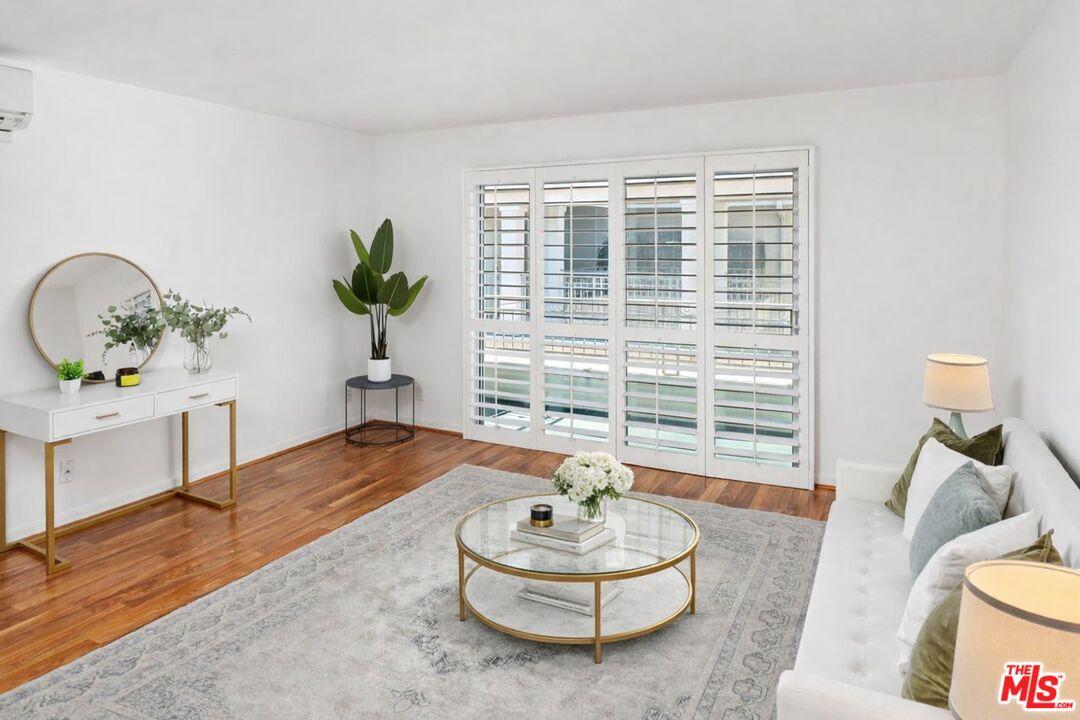 Spacious Living Room