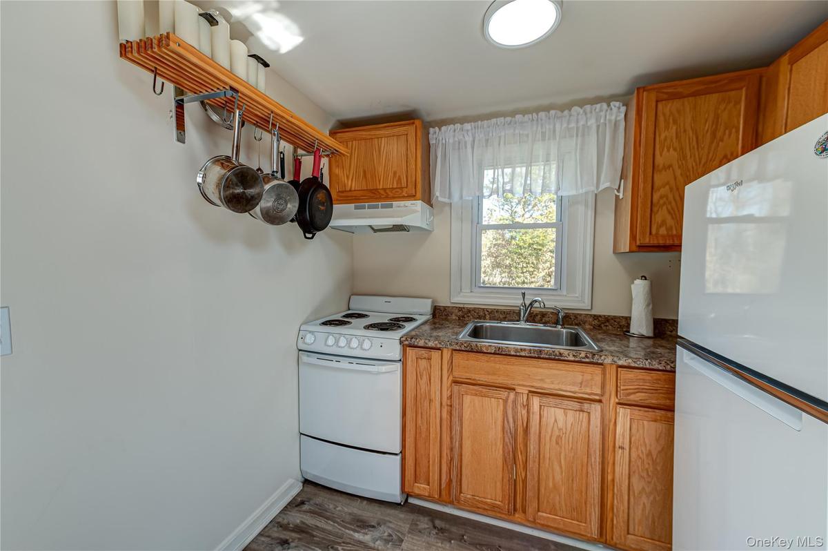 Efficient summer kitchen
