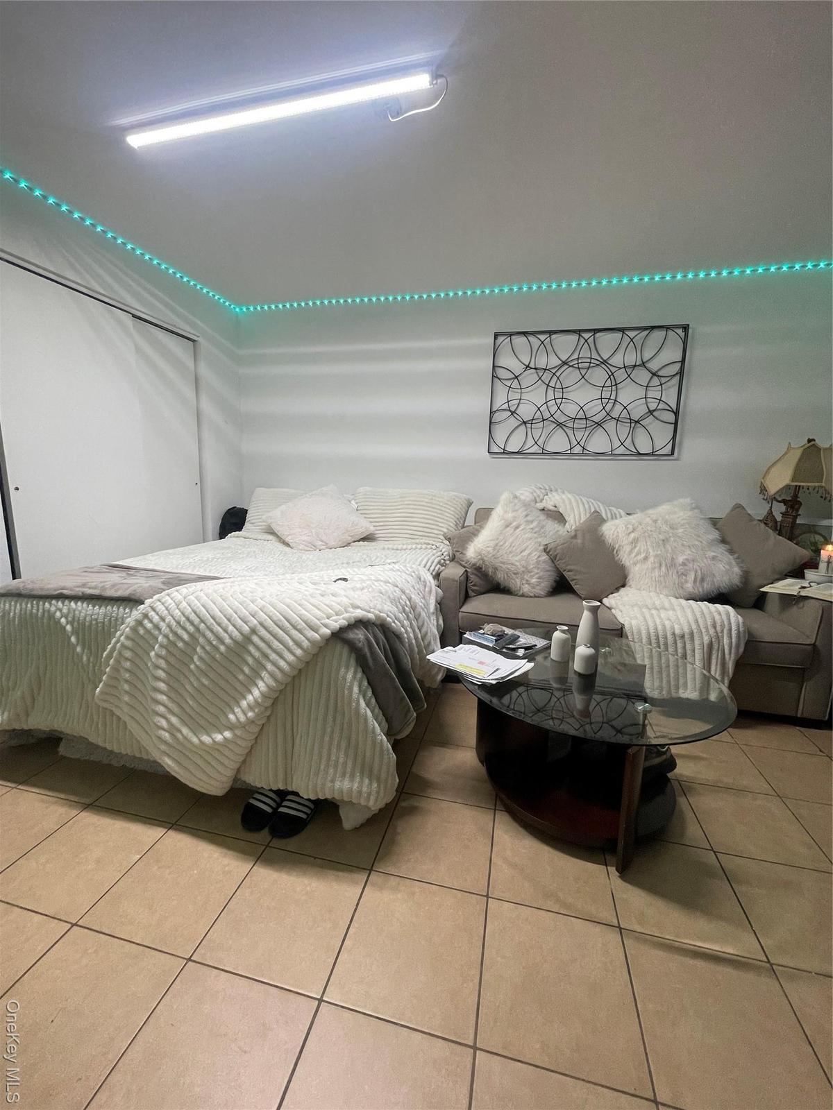 Ground floor studio -Living space 3