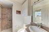 En suite primary bath