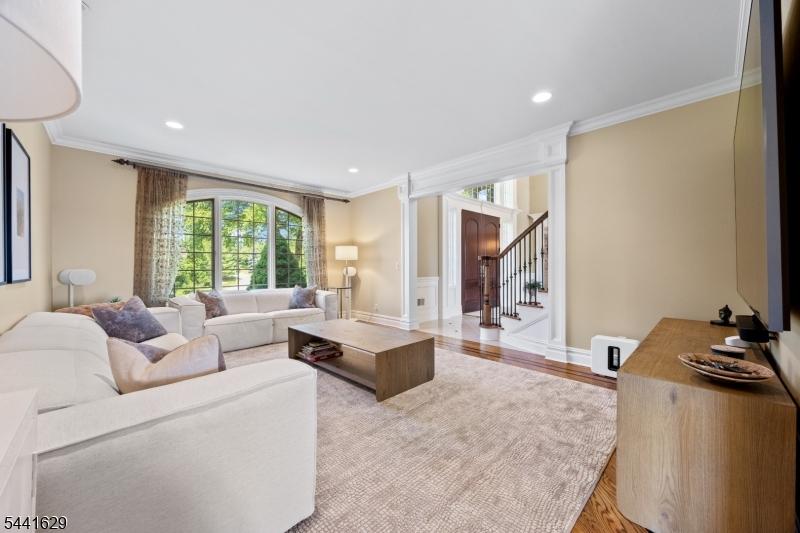 Living Room Alt View