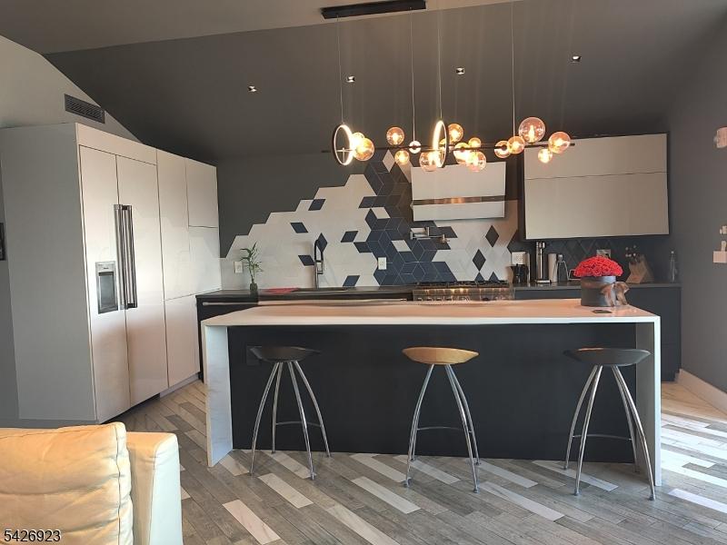 Kitchen- Main