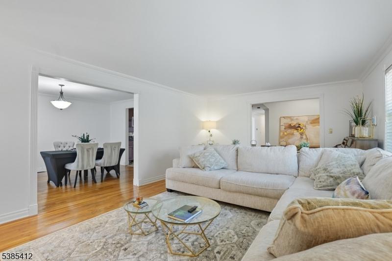 Spacious & Bright Living Room