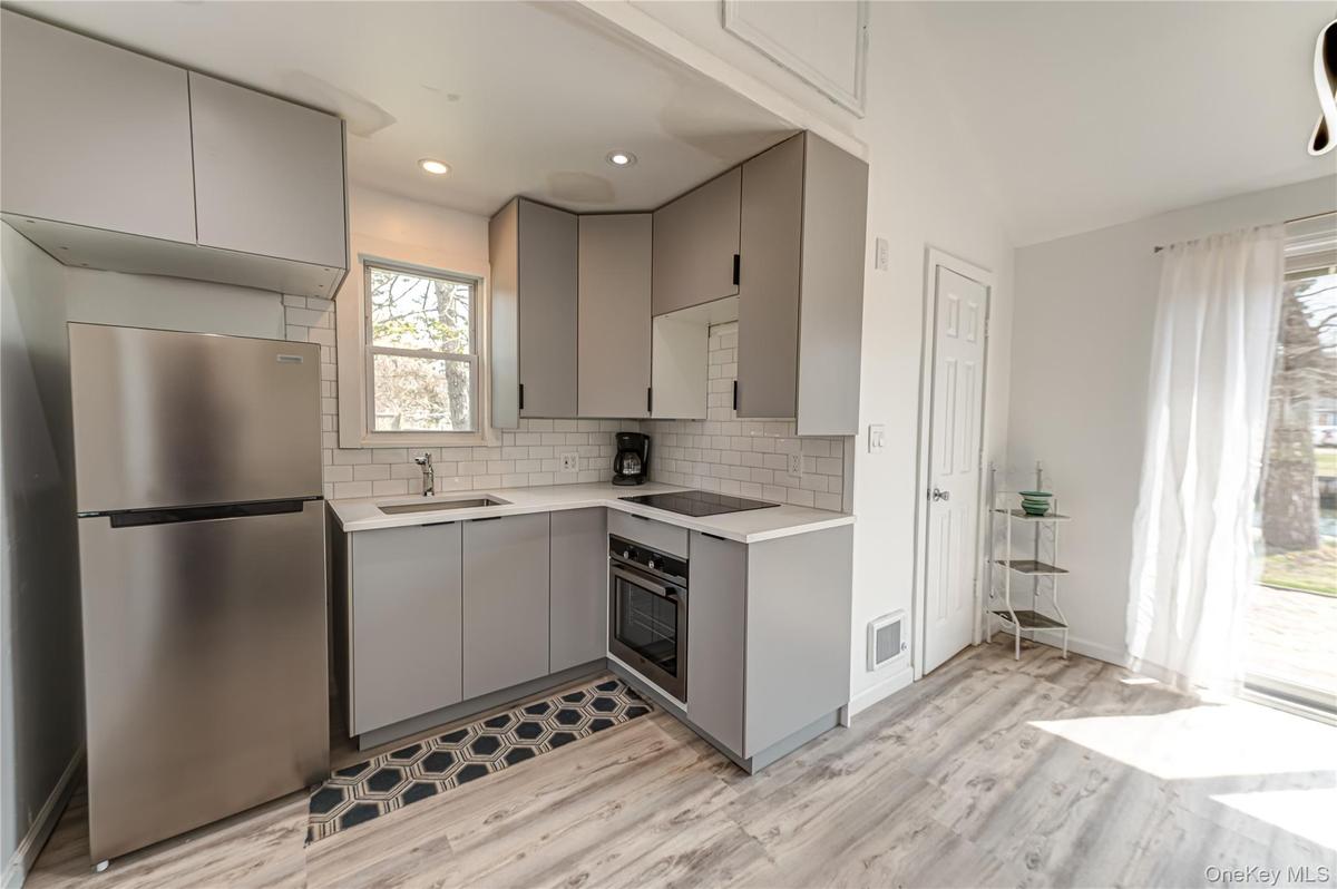 Efficient summer kitchen