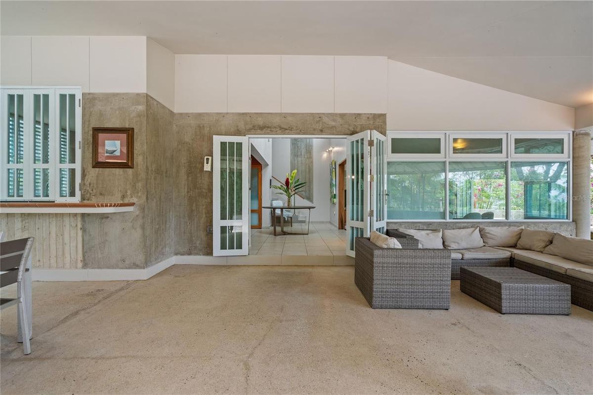 Main Residence - Veranda