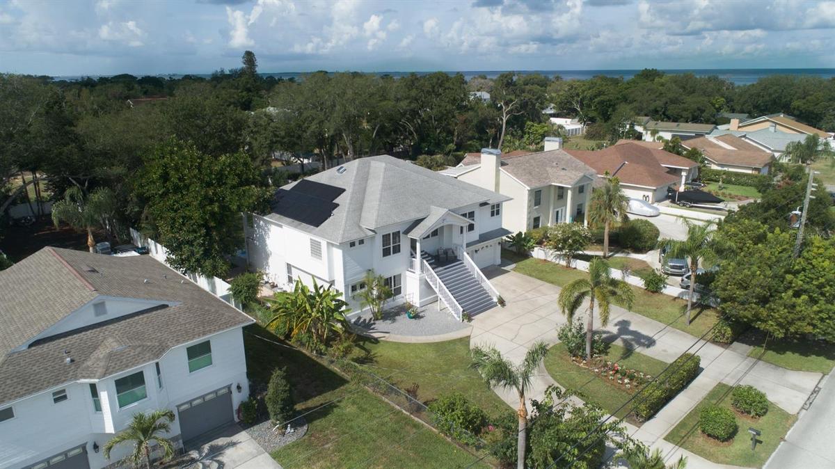 Welcome to your Luxury Dream Home! Overlooking Sunset Beach / Gulf!