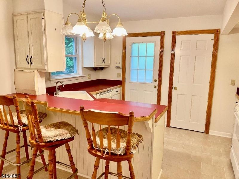 Kitchen - door to side