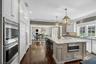 Gourmet Eat-in Kitchen
