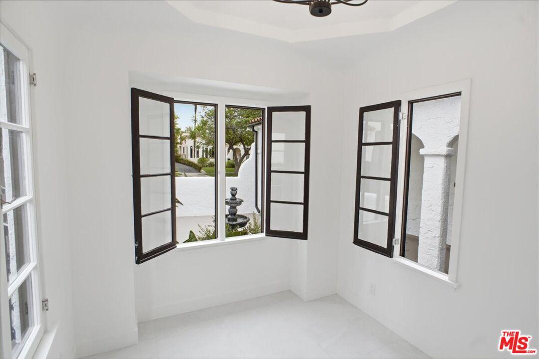 Breakfast Nook