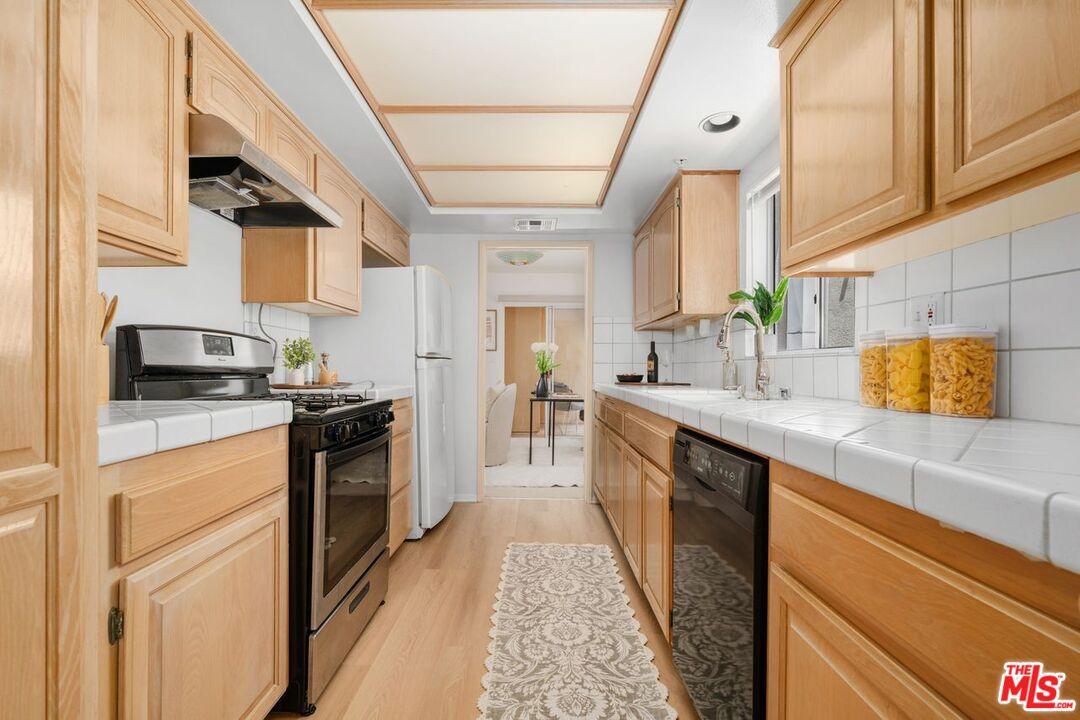 Good-sized kitchen