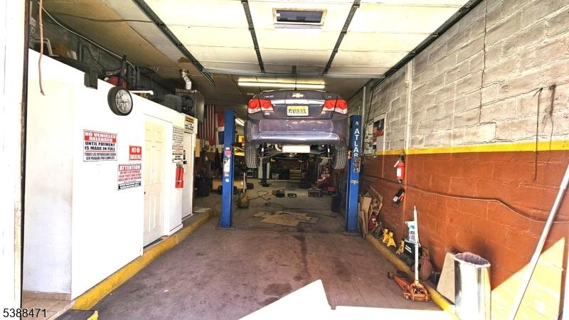 Mechanic Shop