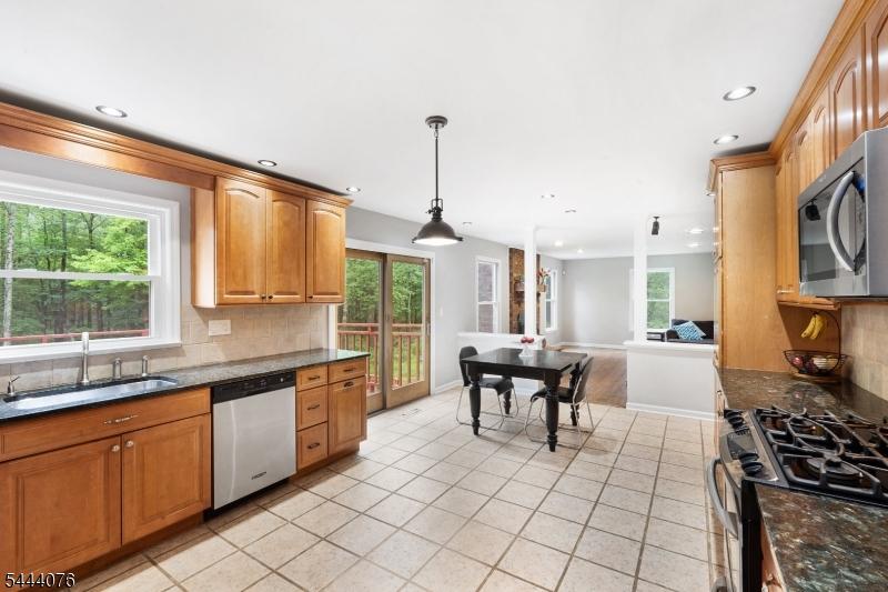 Eat in Kitchen