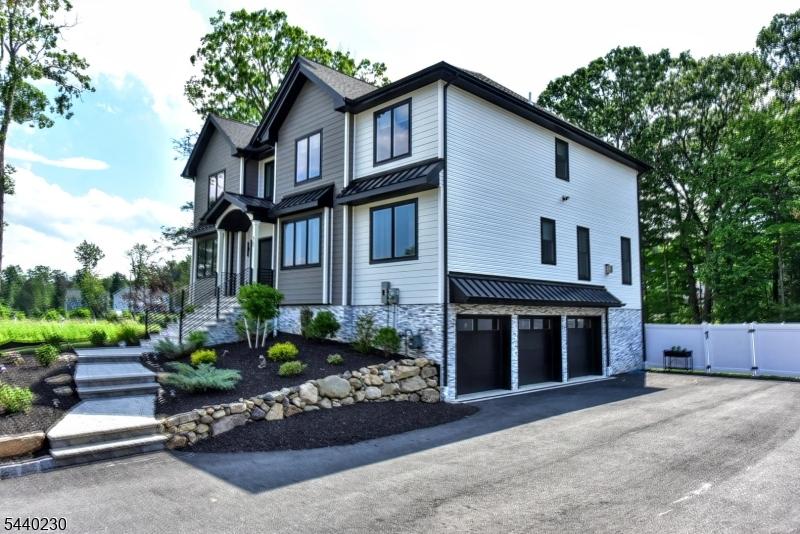3 car garage