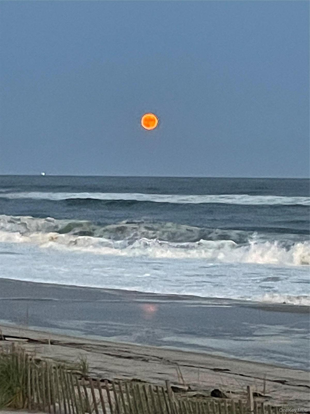 Minutes to Ponquogue Beach