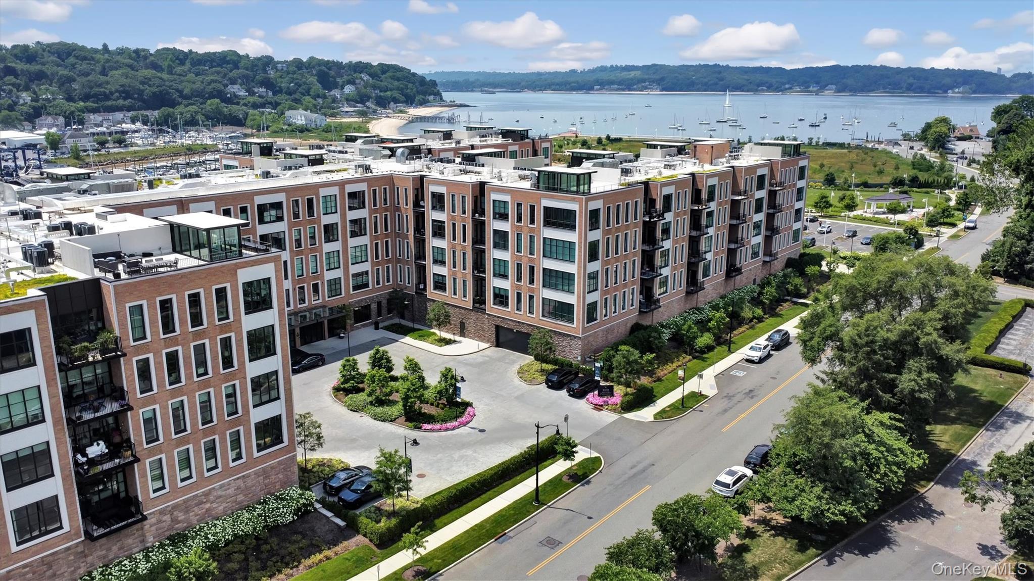 The Beacon at Garvies Point is a luxury waterfront residence, offering elegant design, premium amenities, and stunning views along the esplanade.