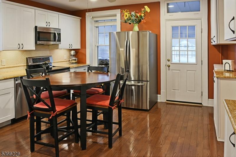 Kitchen into porch