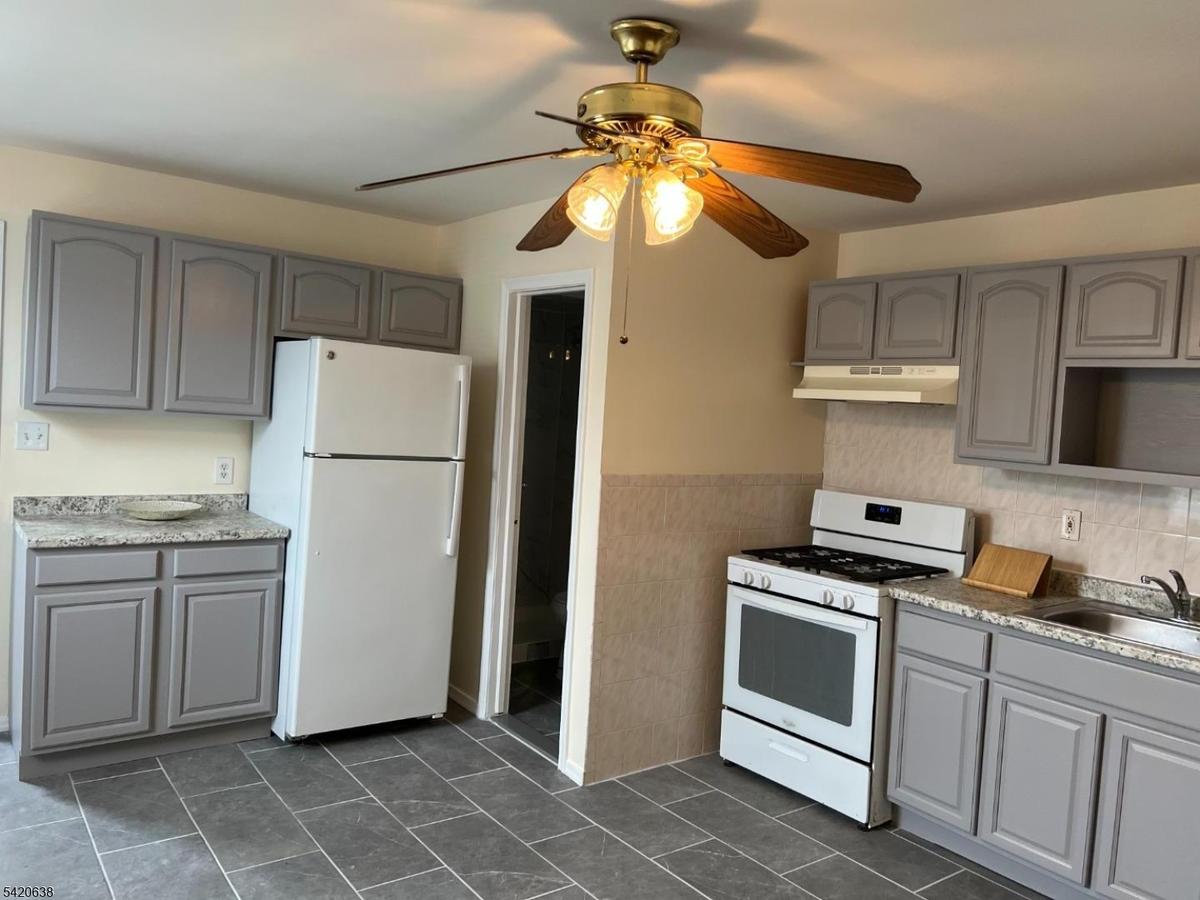 kitchen of 1st floor 4 family