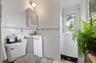 Second floor - Full bathroom