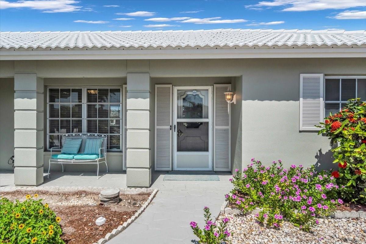 Front Entry | 3816 ROYAL PALM DR, BRADENTON, FL 34210